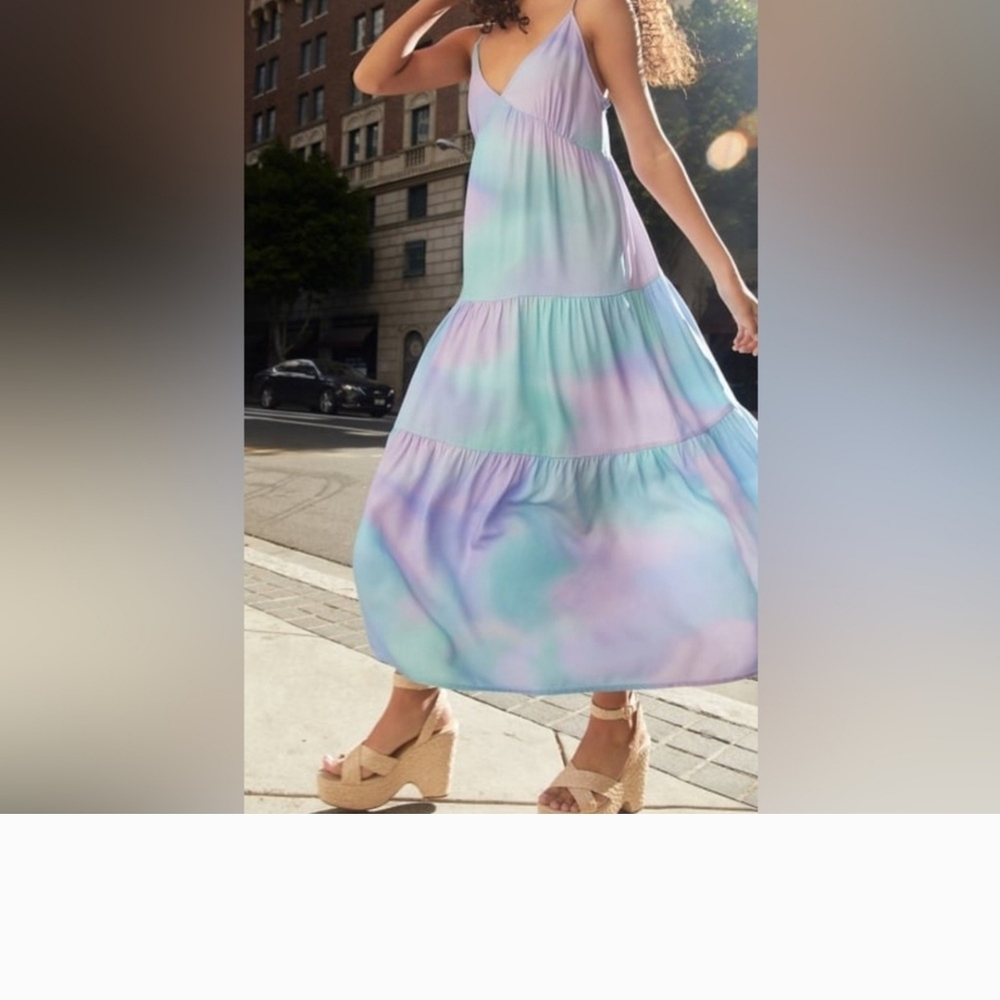 Elegant Pastel Maxi Dress